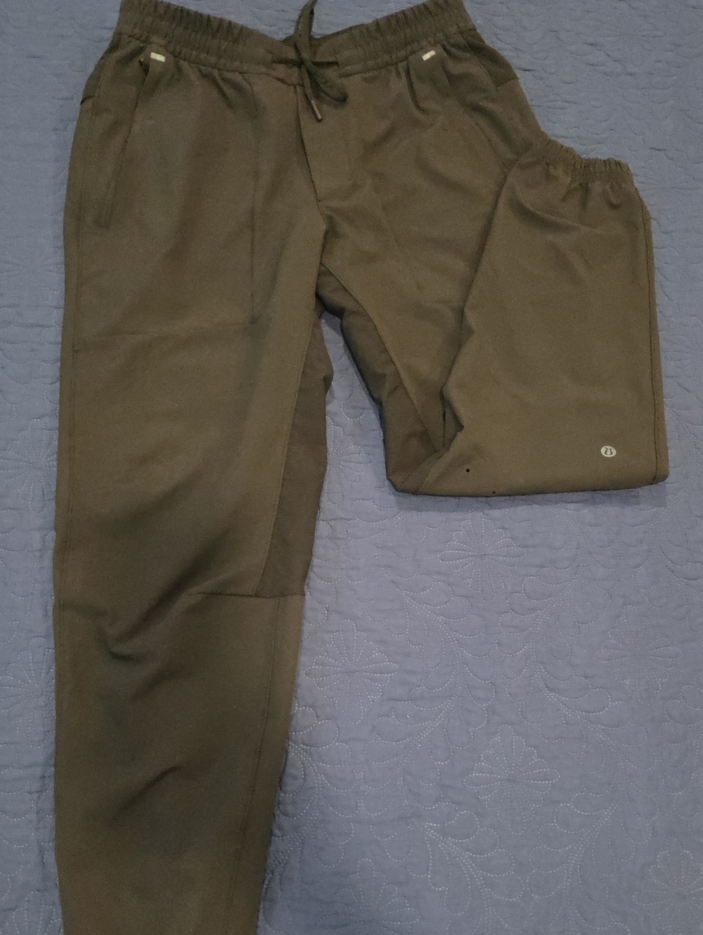 Lululemon Men's Black Joggers Size Medium